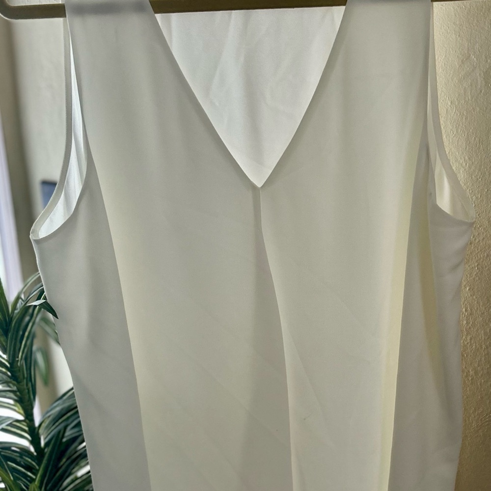 Vince Camuto White V-Neck Top